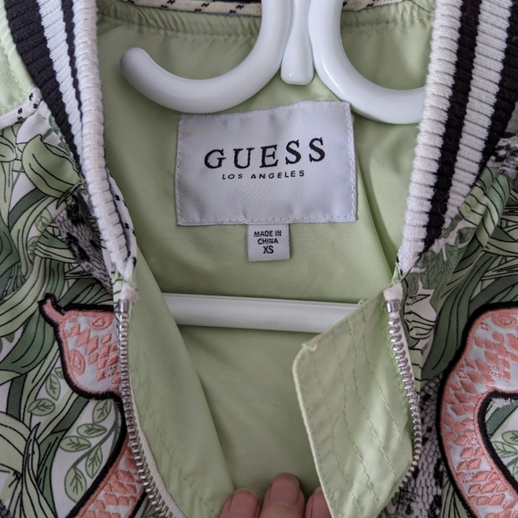 GUESS windbreaker / bomber jacket - Picture 4 of 4